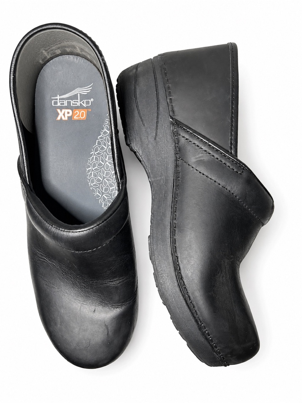 Dansko XP 2.0 Woman’s Black Leather Clogs Non Slip US 10.5 Euro 41 Slip on